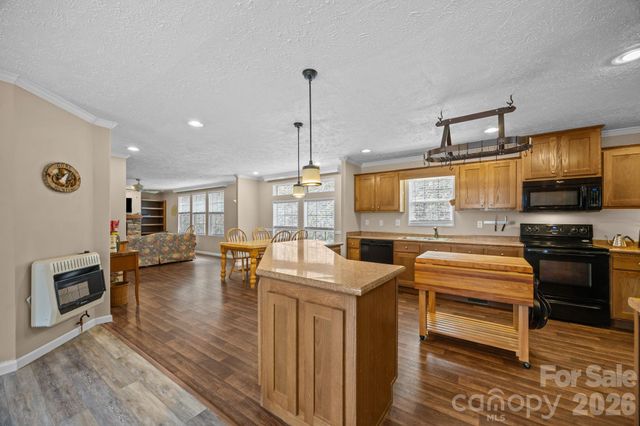 193 Tipstill Cove, Waynesville, NC 28786