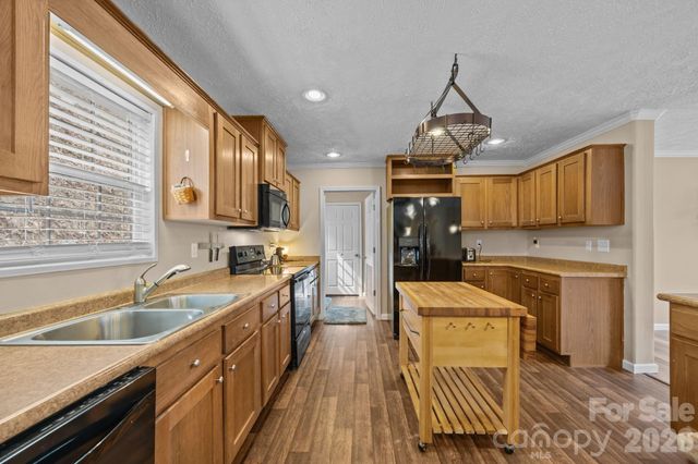 193 Tipstill Cove, Waynesville, NC 28786