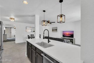 9270 E Mission Lane 219, Scottsdale, AZ 85258