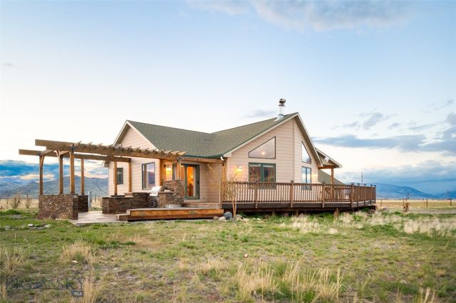 138 Inverness, Livingston, MT 59047