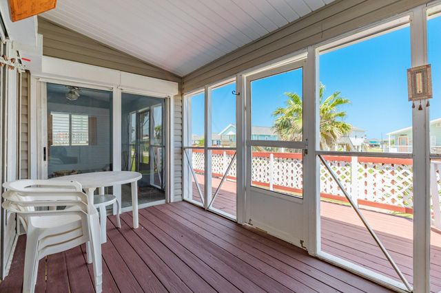 4134 Fort Bend Drive, Galveston, TX 77554