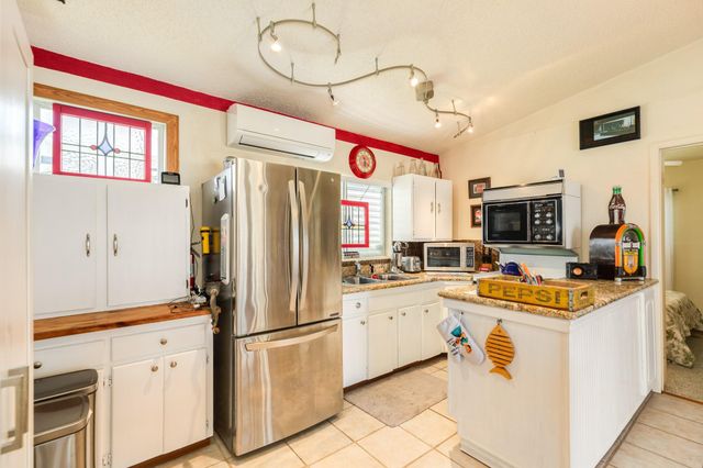 4134 Fort Bend Drive, Galveston, TX 77554