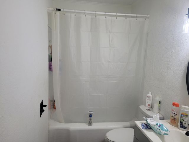 706 COYNE Street, Miami, OK 74354