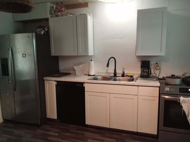 706 COYNE Street, Miami, OK 74354