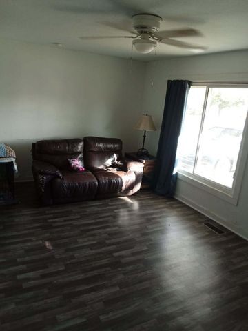 706 COYNE Street, Miami, OK 74354