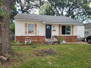 706 COYNE Street, Miami, OK 74354