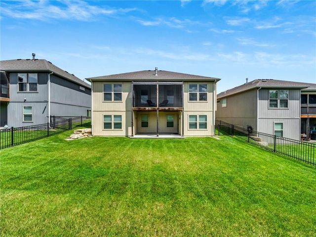 4916 Tallgrass Street, Leavenworth, KS 66048