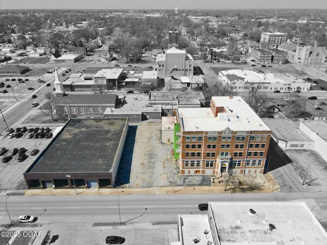 510 S Wall Avenue, Joplin, MO 64801