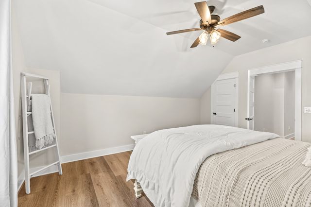 579 Buddy Rd, Burns, TN 37029