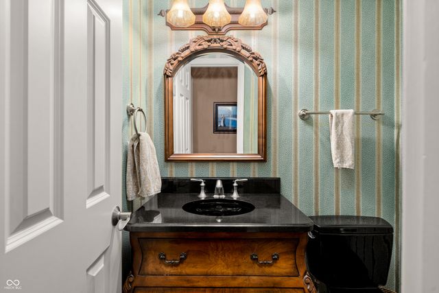 10707 Compass Court, Indianapolis, IN 46256