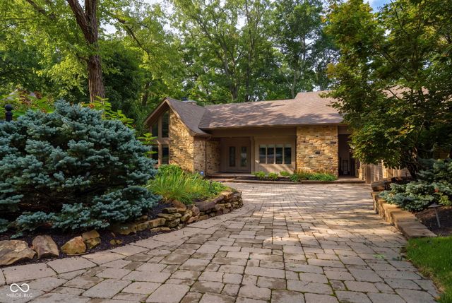 10707 Compass Court, Indianapolis, IN 46256