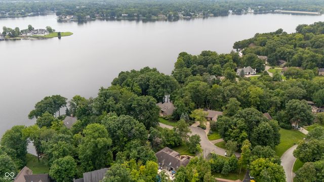 10707 Compass Court, Indianapolis, IN 46256