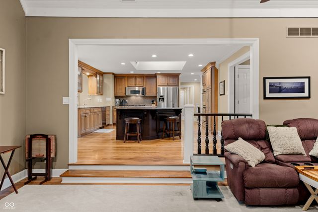 10707 Compass Court, Indianapolis, IN 46256