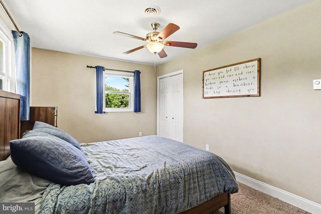 829 OLD FORGE RD, New Cumberland, PA 17070