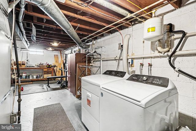 829 OLD FORGE RD, New Cumberland, PA 17070