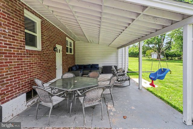 829 OLD FORGE RD, New Cumberland, PA 17070
