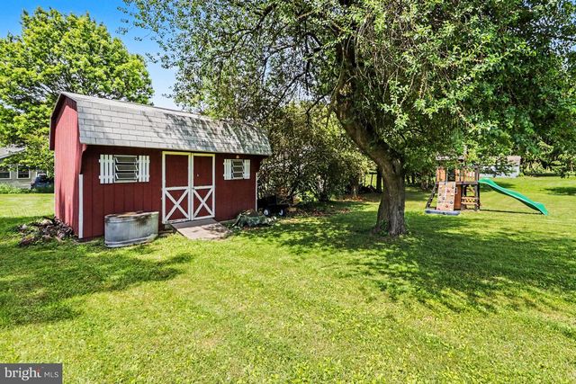 829 OLD FORGE RD, New Cumberland, PA 17070