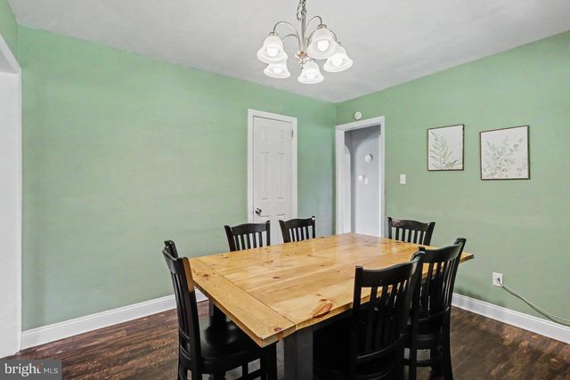 829 OLD FORGE RD, New Cumberland, PA 17070