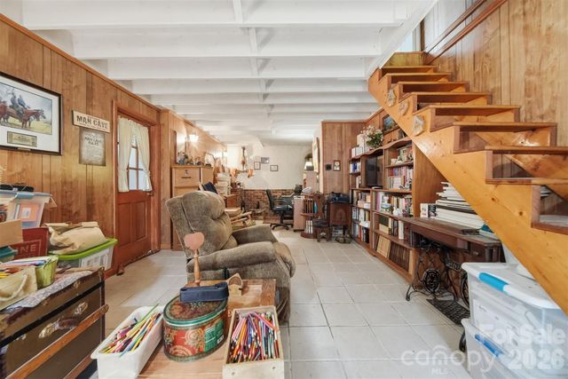 7180 Valley View Drive, Newland, NC 28657