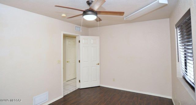 6049 N Reliance Drive, Tucson, AZ 85704
