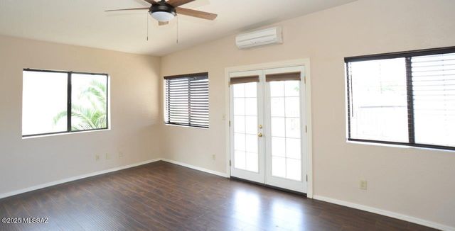 6049 N Reliance Drive, Tucson, AZ 85704