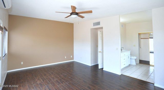 6049 N Reliance Drive, Tucson, AZ 85704