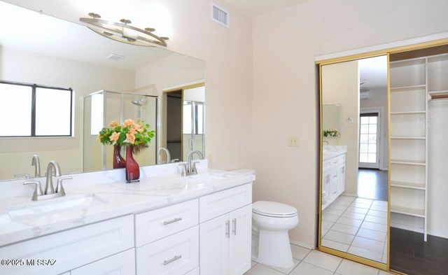 6049 N Reliance Drive, Tucson, AZ 85704