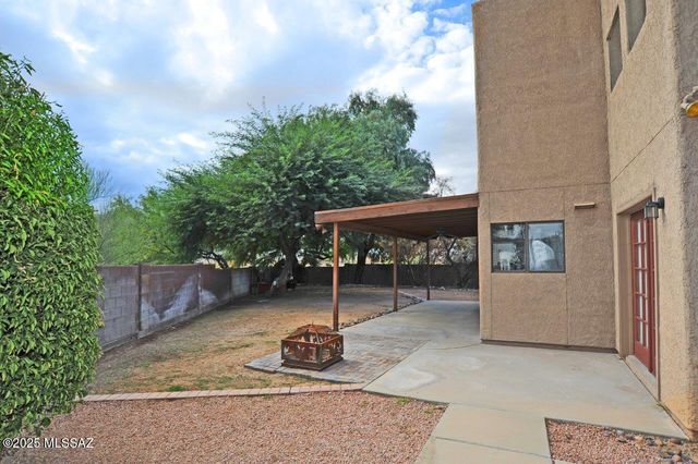 6049 N Reliance Drive, Tucson, AZ 85704