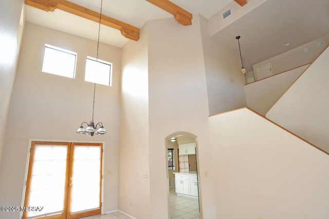 6049 N Reliance Drive, Tucson, AZ 85704