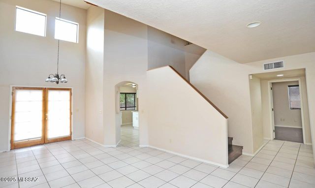 6049 N Reliance Drive, Tucson, AZ 85704