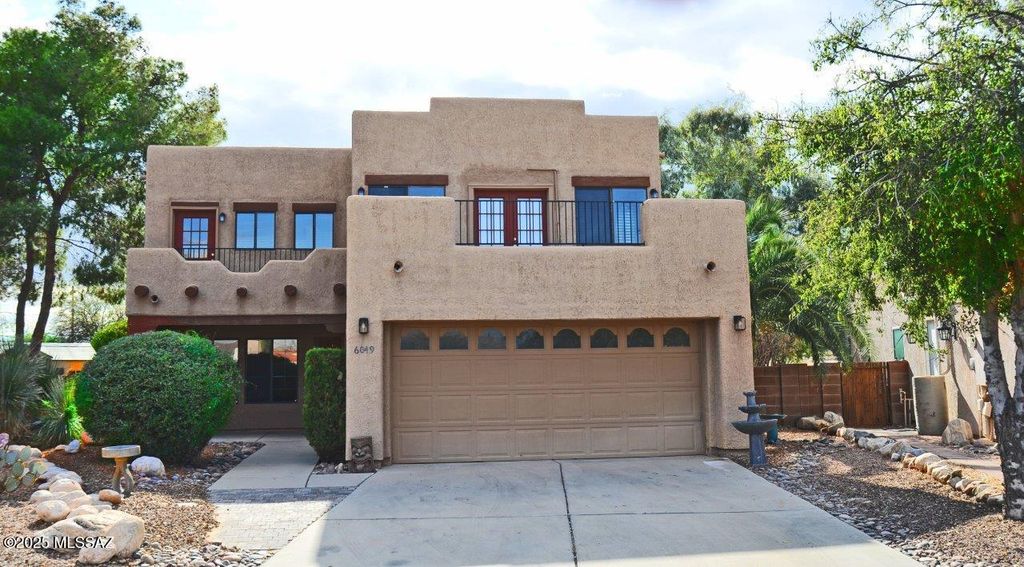6049 N Reliance Drive, Tucson, AZ 85704