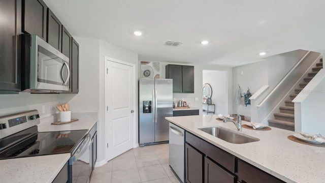 3914 SUNNY SPRING STREET, Plant City, FL 33565