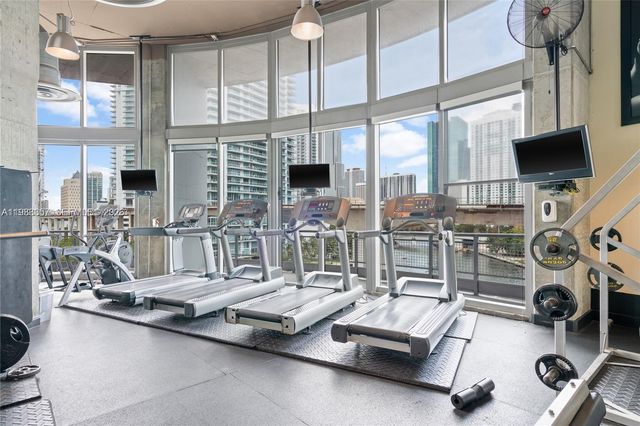 690 SW 1st Ct 2312, Miami, FL 33130