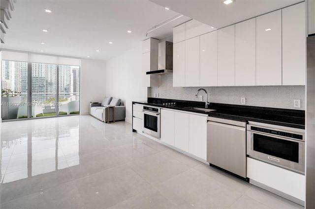 690 SW 1st Ct 2312, Miami, FL 33130