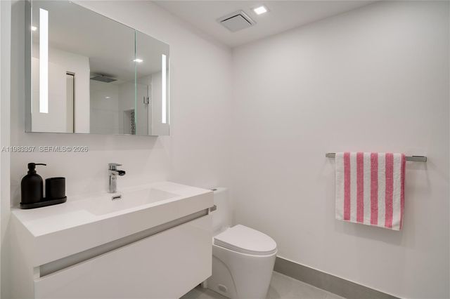 690 SW 1st Ct 2312, Miami, FL 33130