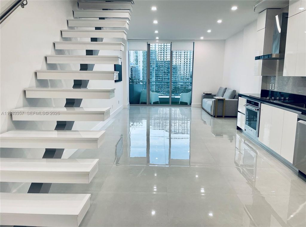 690 SW 1st Ct 2312, Miami, FL 33130