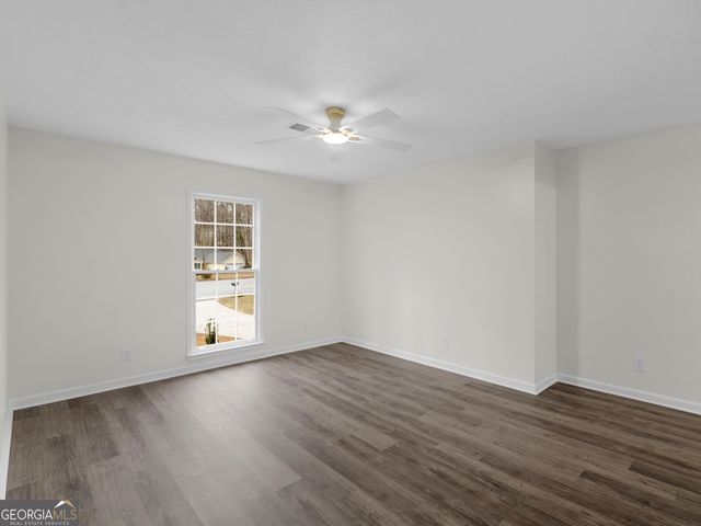 239 Farmbrook Parkway, Stockbridge, GA 30281