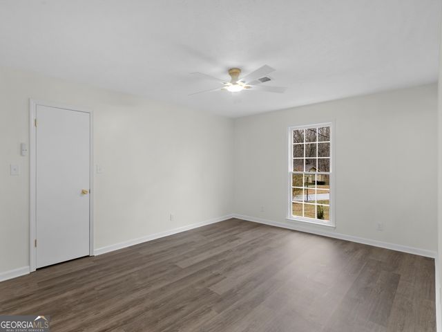 239 Farmbrook Parkway, Stockbridge, GA 30281