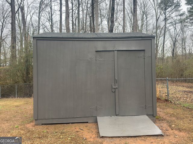 239 Farmbrook Parkway, Stockbridge, GA 30281