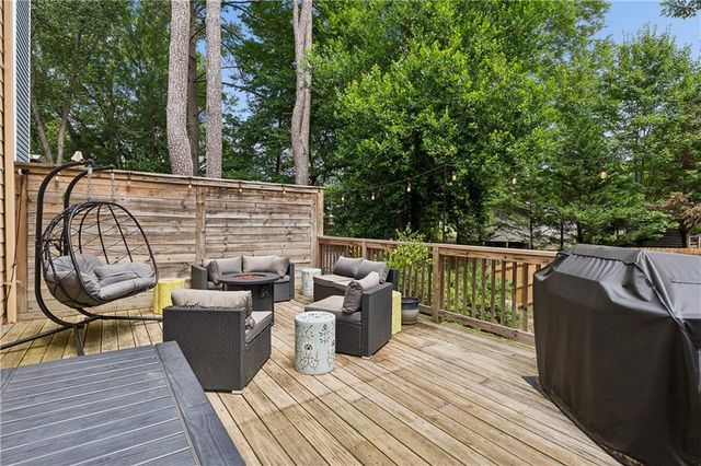 565 Salem Woods Drive SE, Marietta, GA 30067