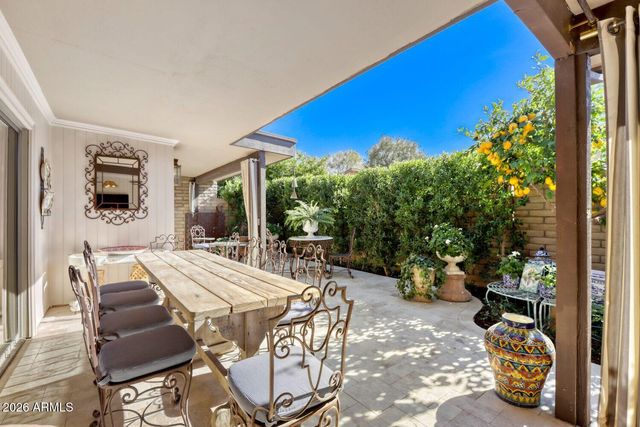 7937 E CRESTWOOD Way, Scottsdale, AZ 85250