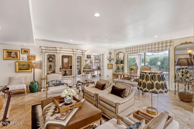 7937 E CRESTWOOD Way, Scottsdale, AZ 85250