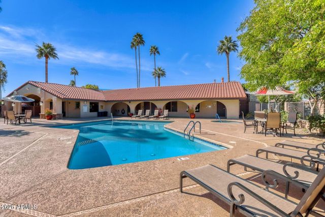 7937 E CRESTWOOD Way, Scottsdale, AZ 85250