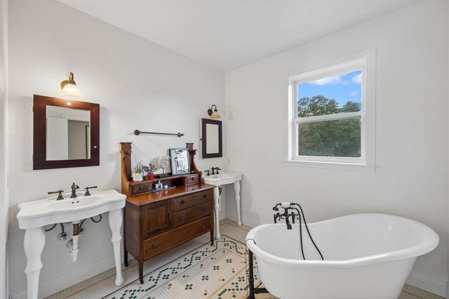 660 Alexandrite Drive, Oak Point, TX 75068