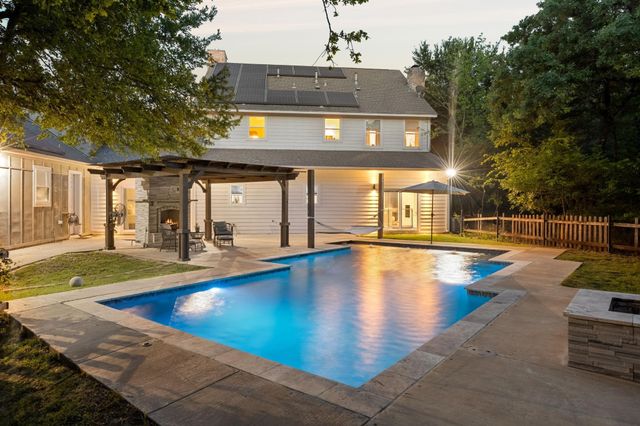 660 Alexandrite Drive, Oak Point, TX 75068