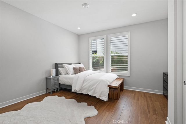 200 Newton, Lake Forest, CA 92630