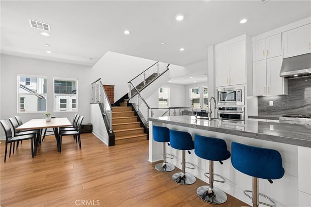 200 Newton, Lake Forest, CA 92630