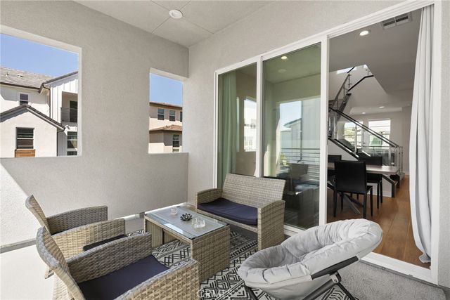 200 Newton, Lake Forest, CA 92630