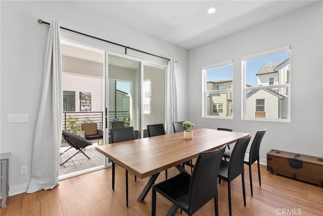 200 Newton, Lake Forest, CA 92630