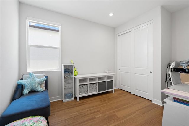 200 Newton, Lake Forest, CA 92630